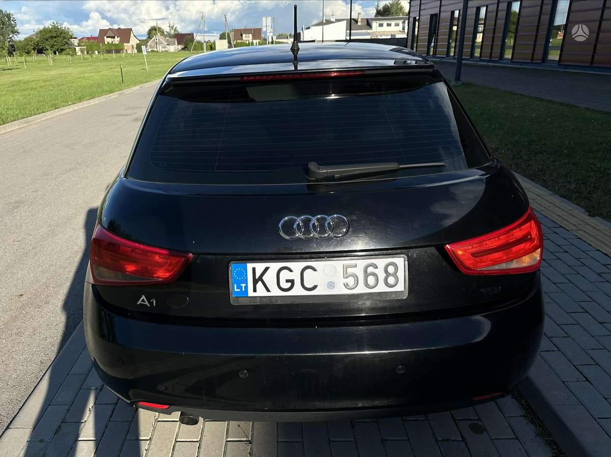 Audi A1, 1.6 l., Хэтчбек
