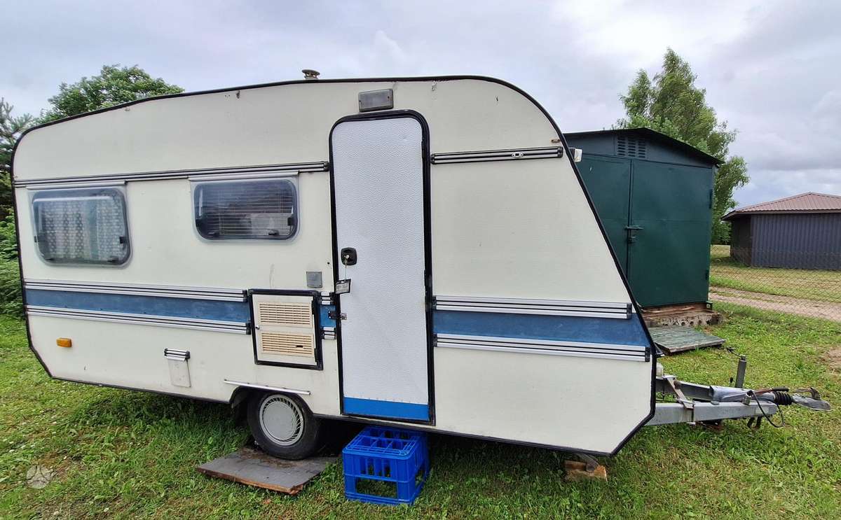 Adria IMV 440, prikabinami nameliai