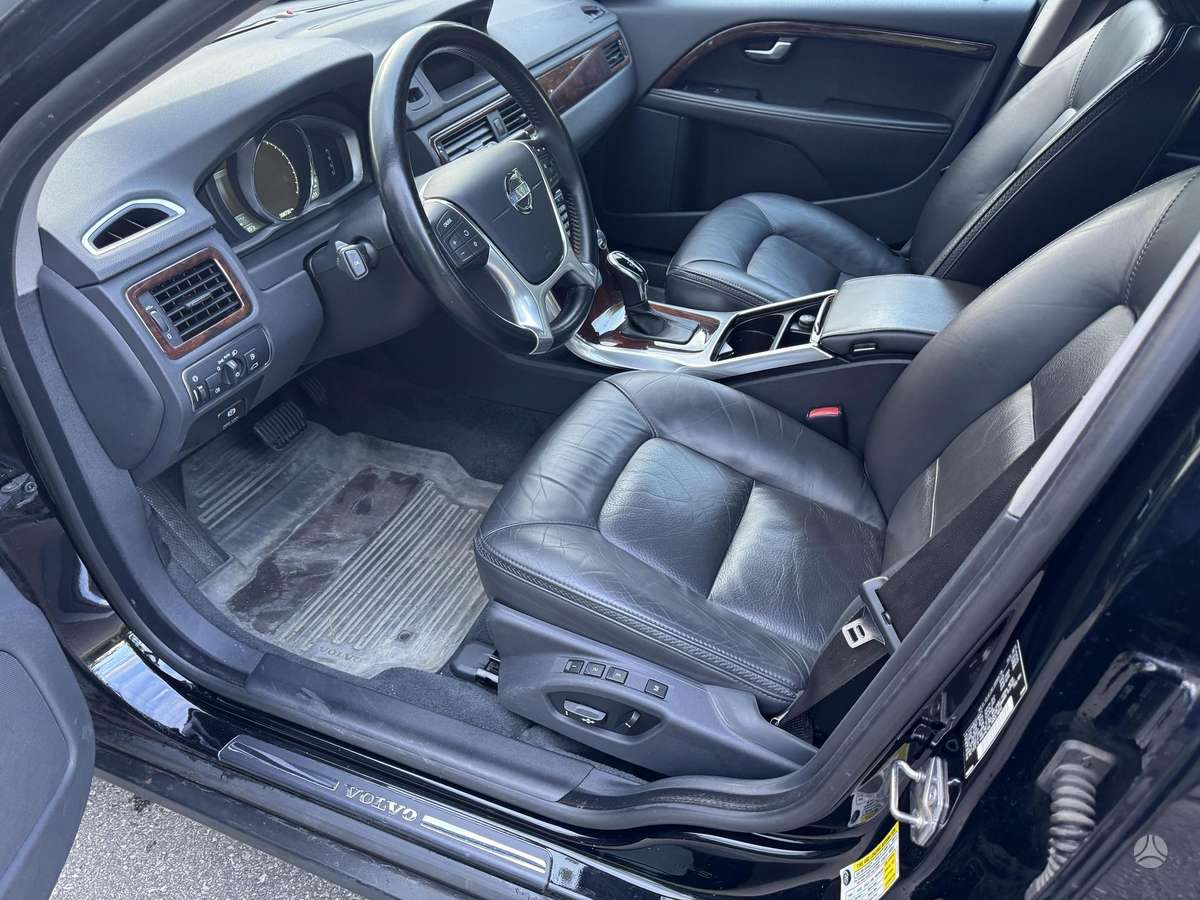 Volvo XC70 - 12