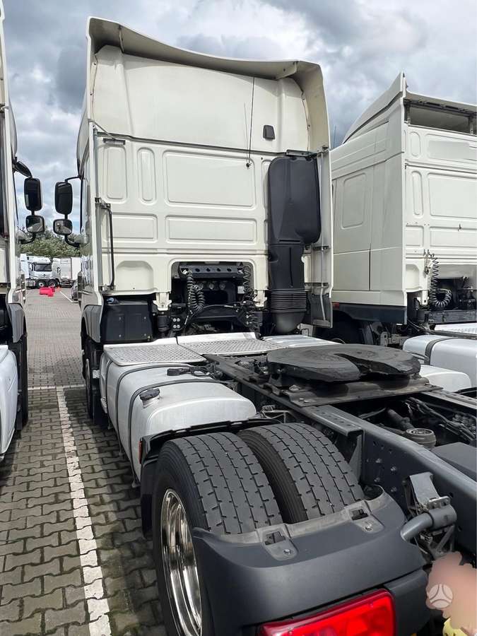 DAF XF 440, double sleeper