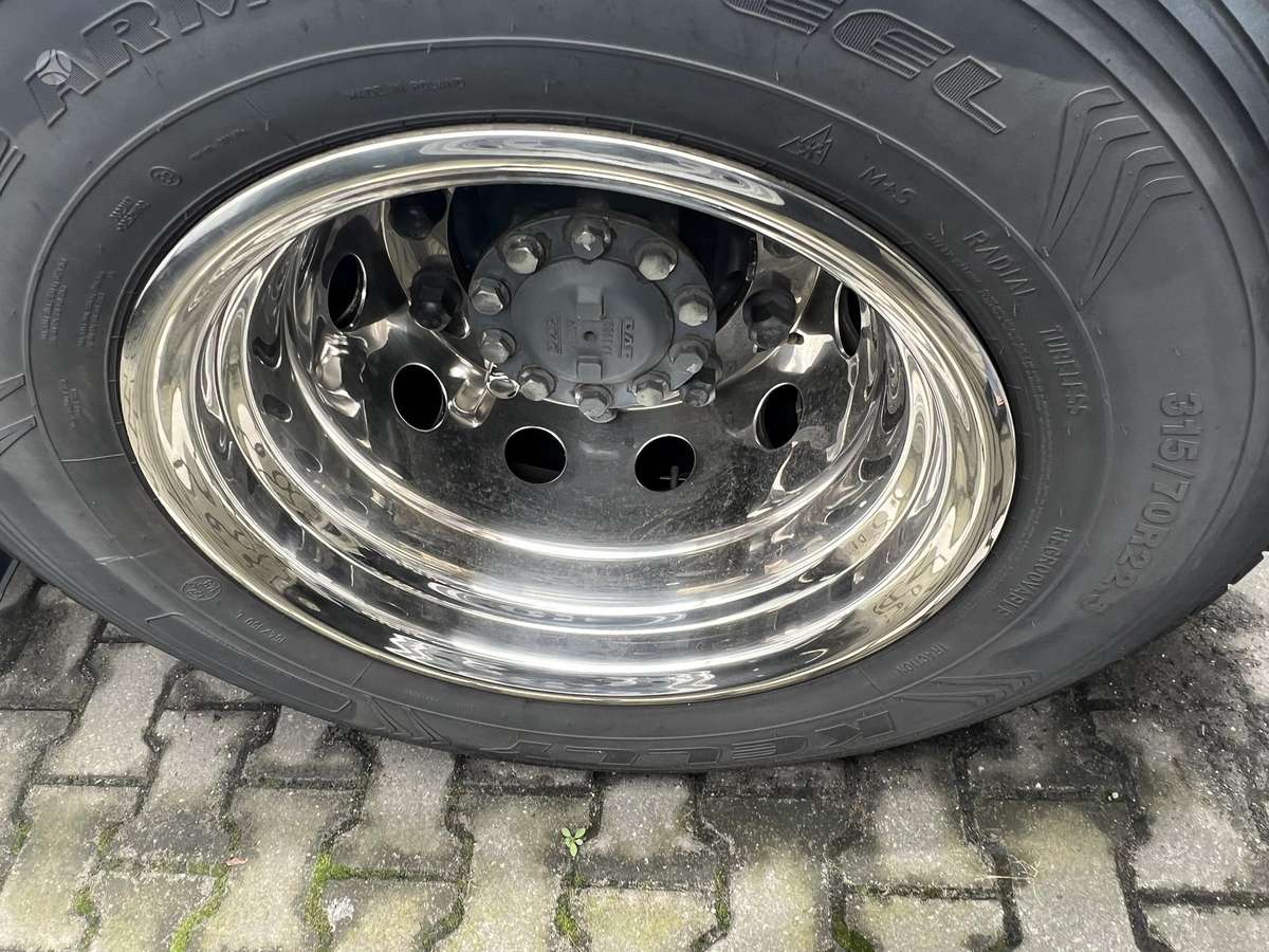 DAF XF 440, 2 miegamosios vietos
