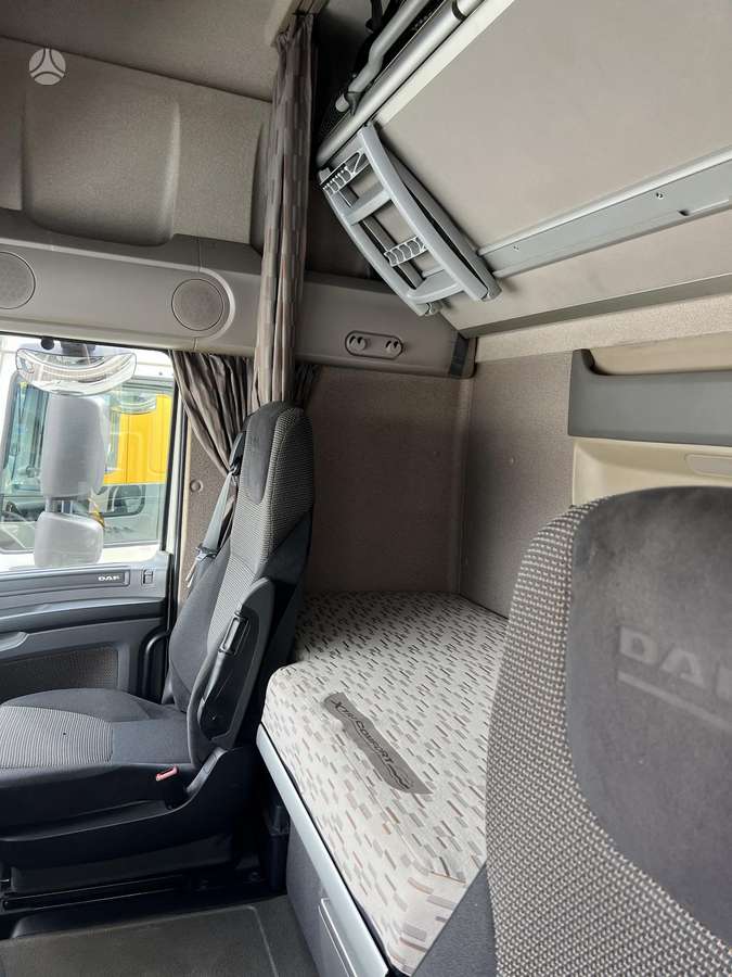 DAF XF 440, 2 miegamosios vietos