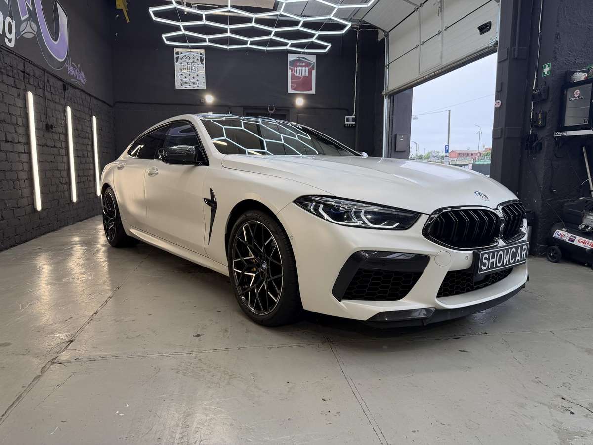 BMW M8, 4.4 l., Седан