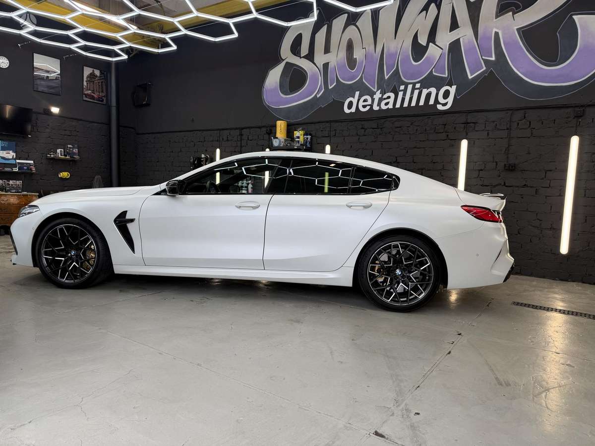 BMW M8, 4.4 l., Седан