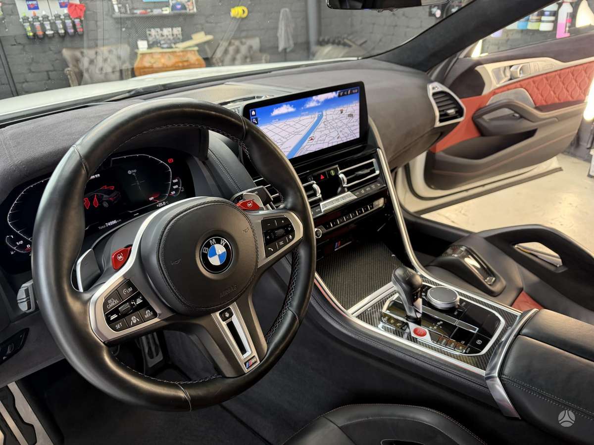 BMW M8, 4.4 l., Седан