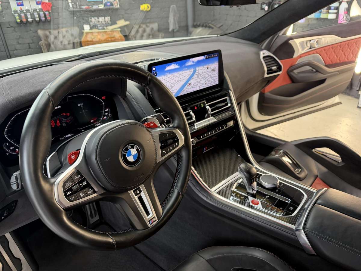 BMW M8, 4.4 l., Седан