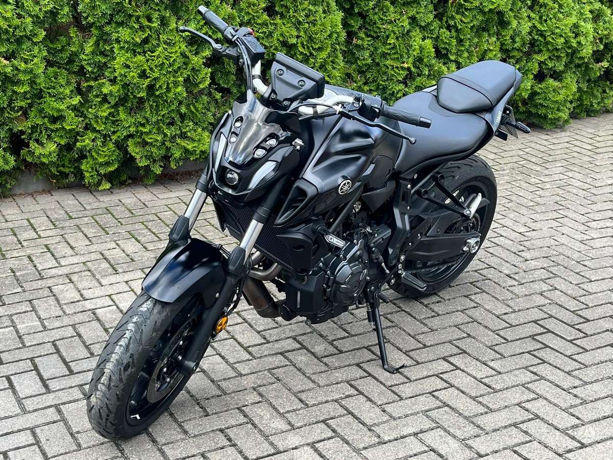 Yamaha MT 07 689cc, street / classic