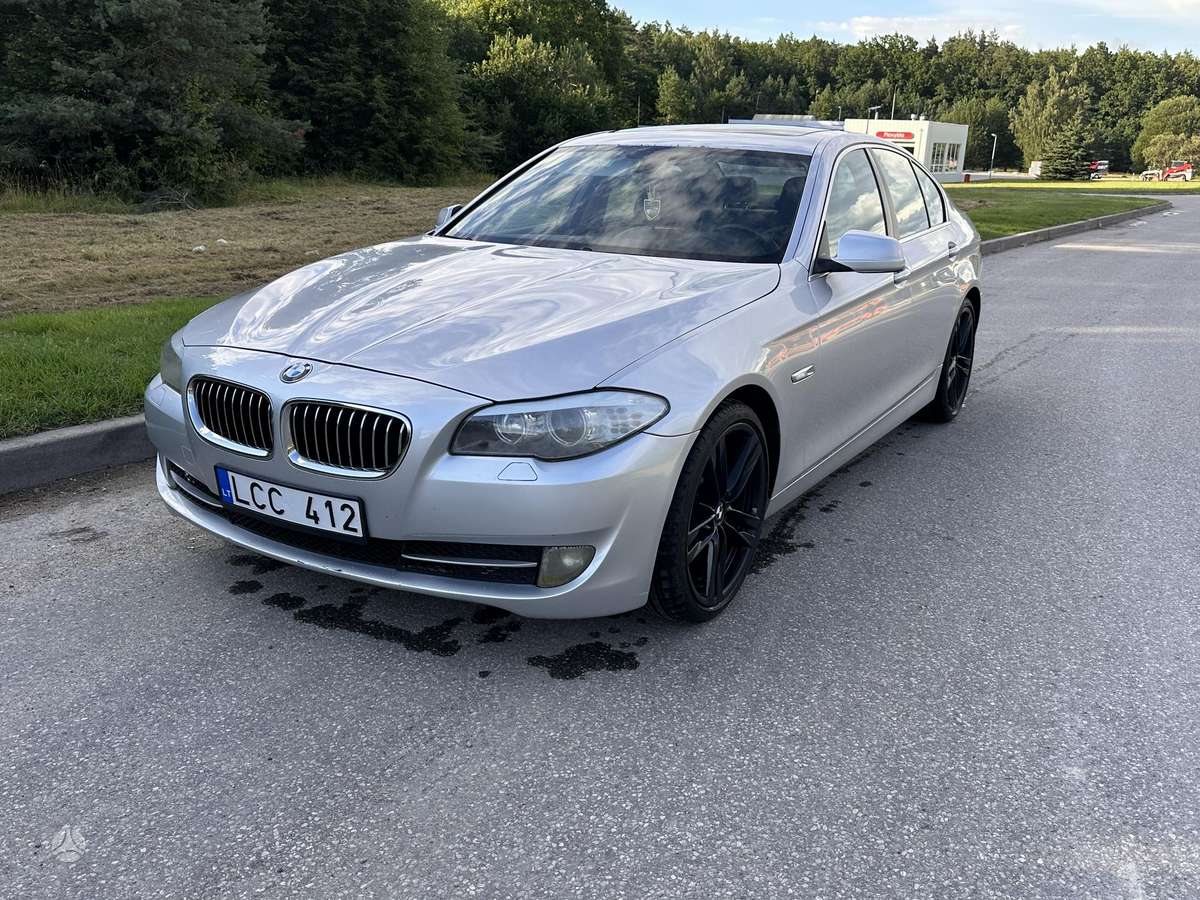 BMW 528, 2.0 l., saloon / sedan