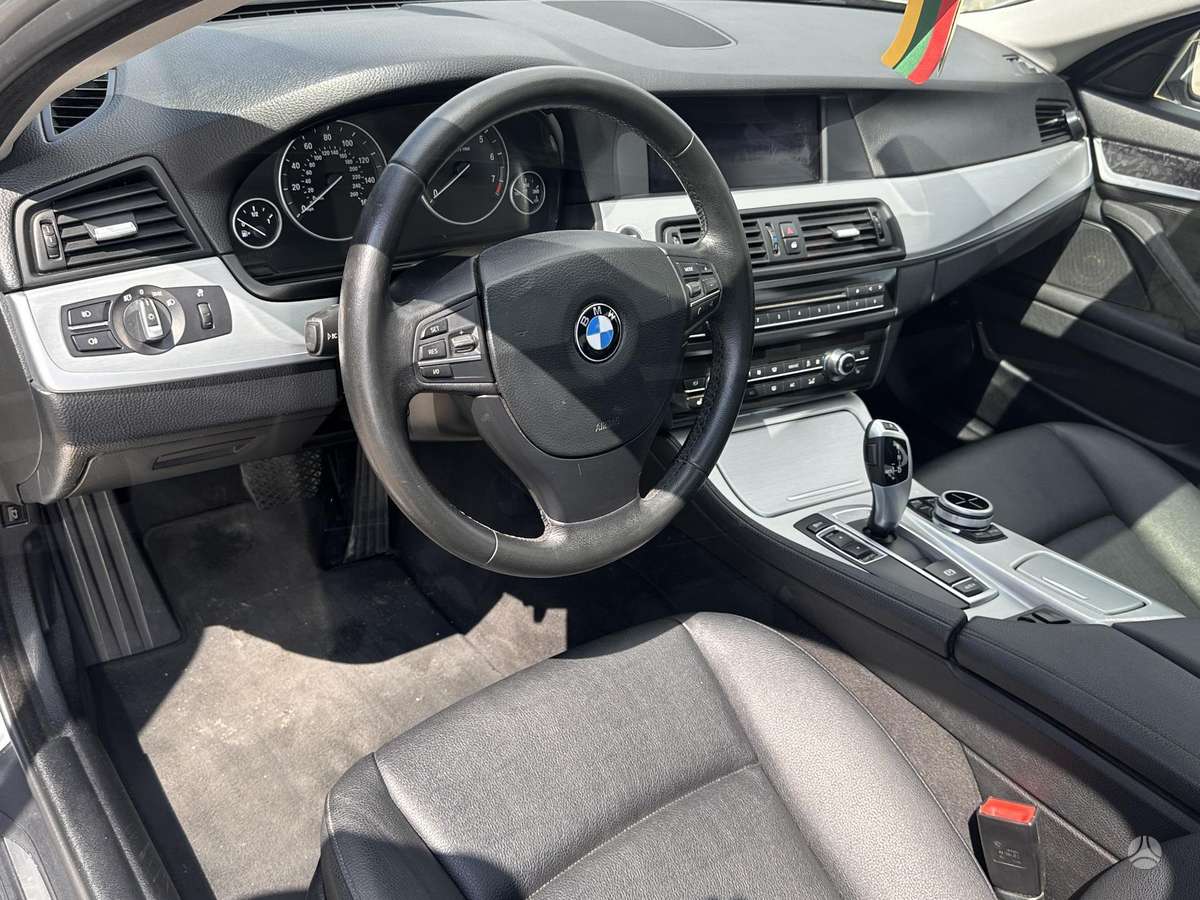 BMW 528, 2.0 l., saloon / sedan