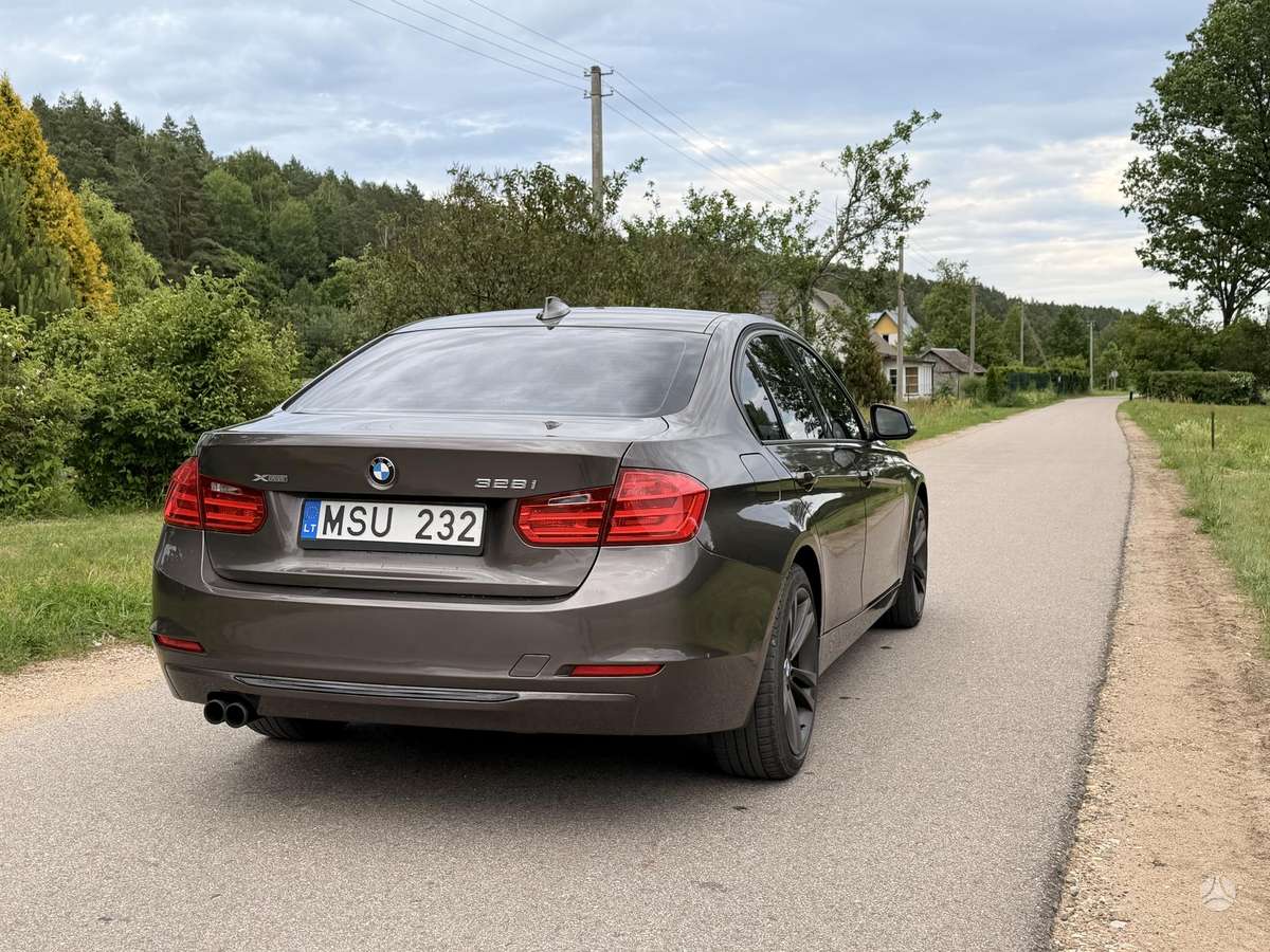 BMW 328, 2.0 l., Седан