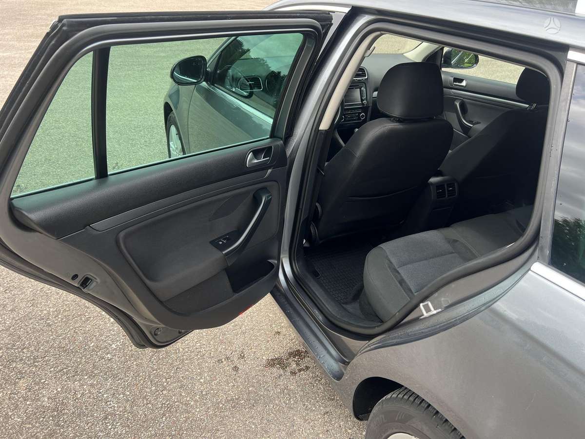 Volkswagen Golf, 1.6 l., Универсал