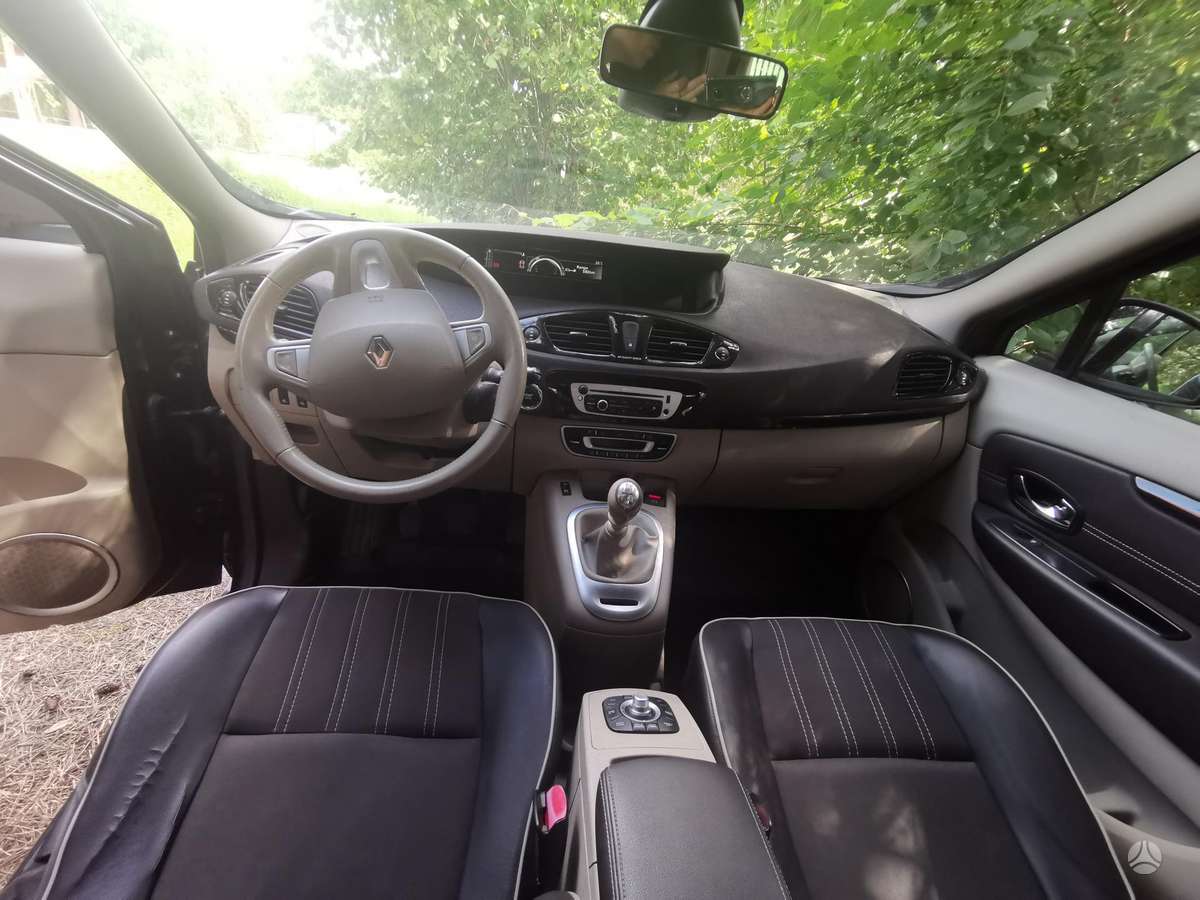 Renault Grand Scenic - 7