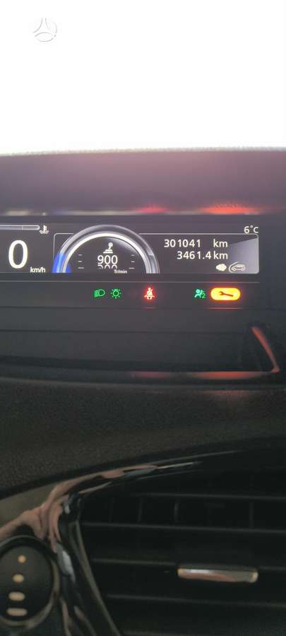 Renault Grand Scenic - 8