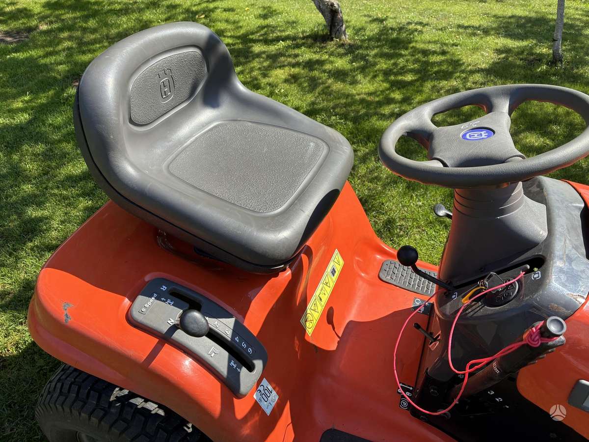 Husqvarna LT151, garden tractors