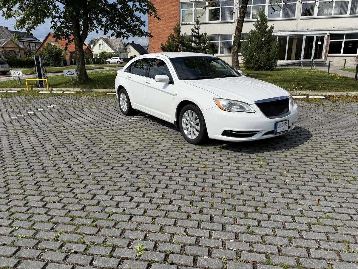 Chrysler 200, 2.4 l., Седан