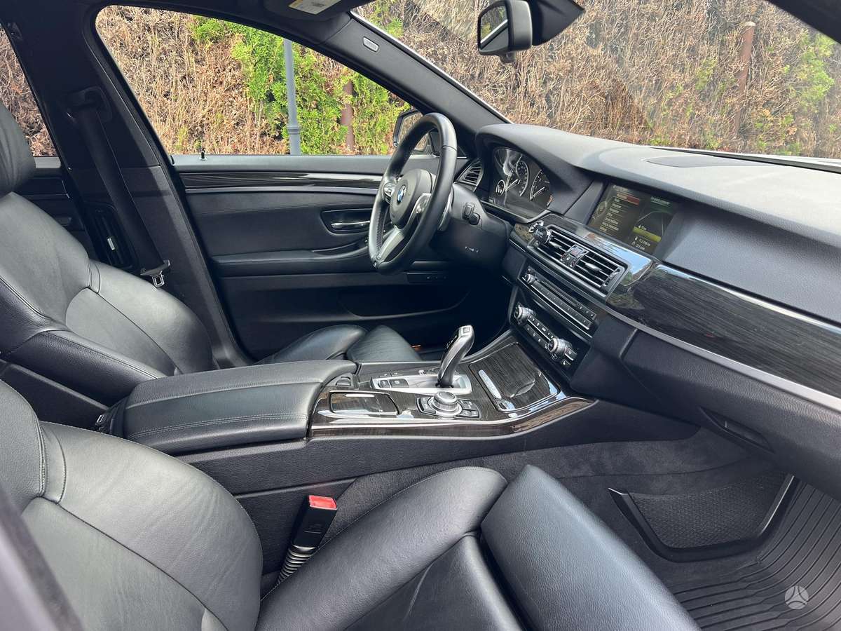 BMW 535, 3.0 l., Седан
