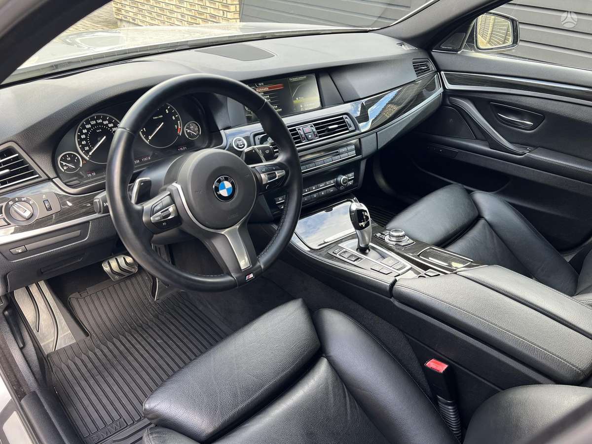 BMW 535, 3.0 l., Седан