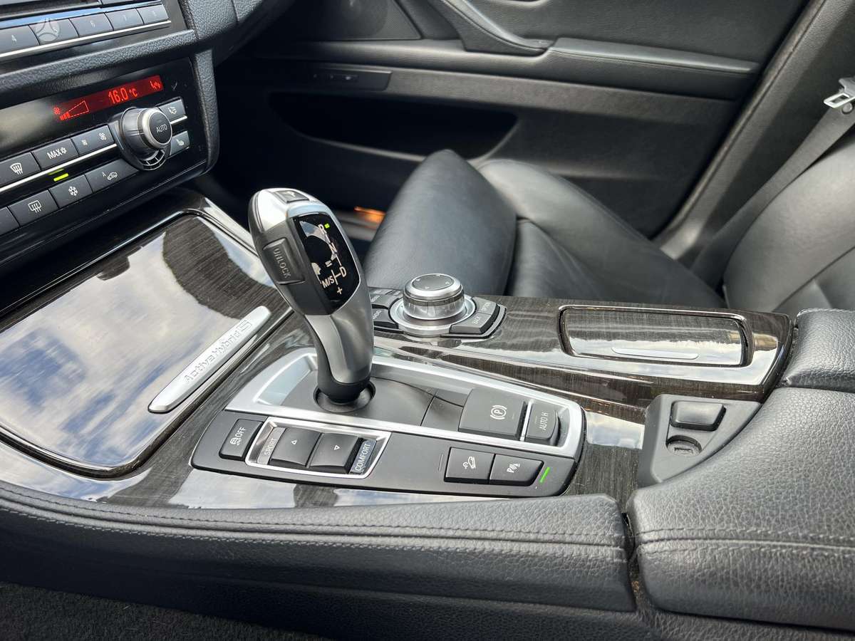 BMW 535, 3.0 l., Седан