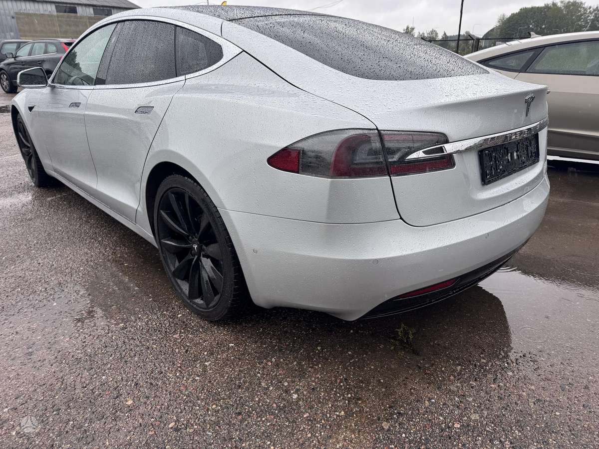 Tesla Model S, 75 kWh, hatchback