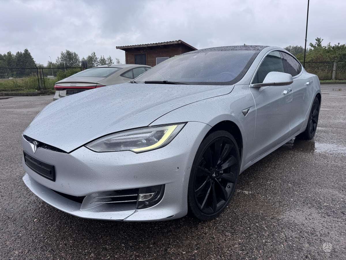 Tesla Model S, 75 kWh, hečbekas