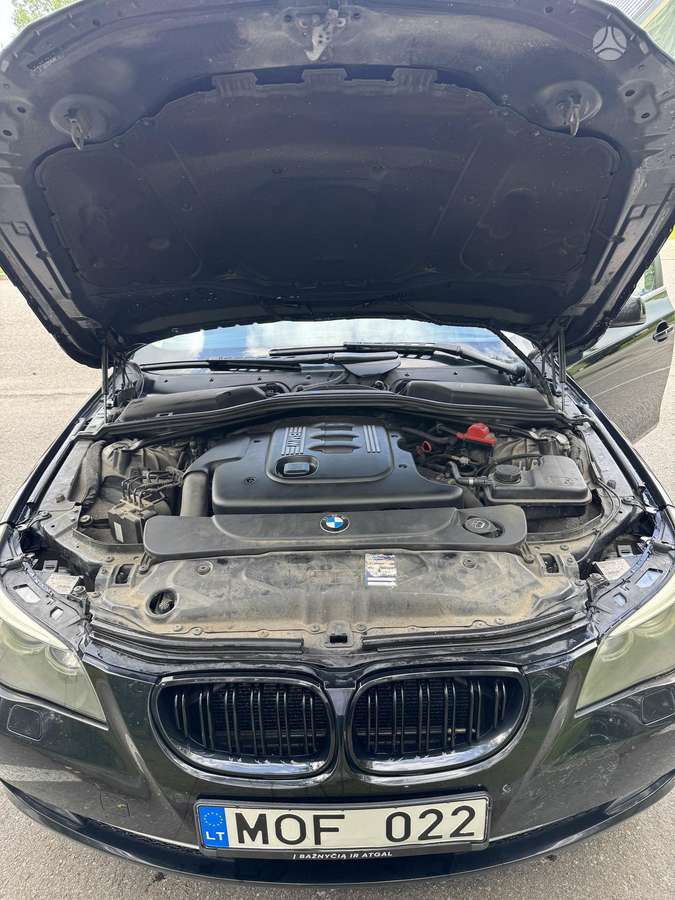BMW 520, 2.0 l., Седан