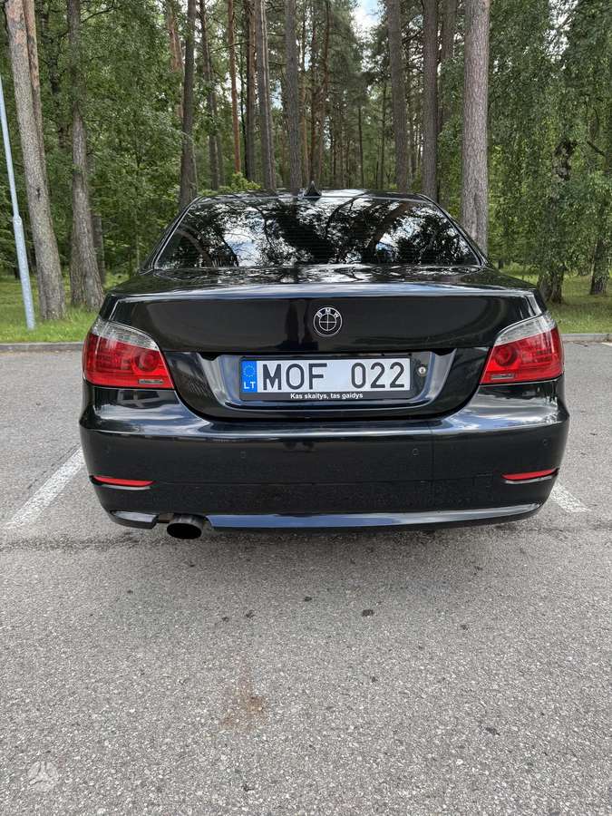 BMW 520, 2.0 l., Седан