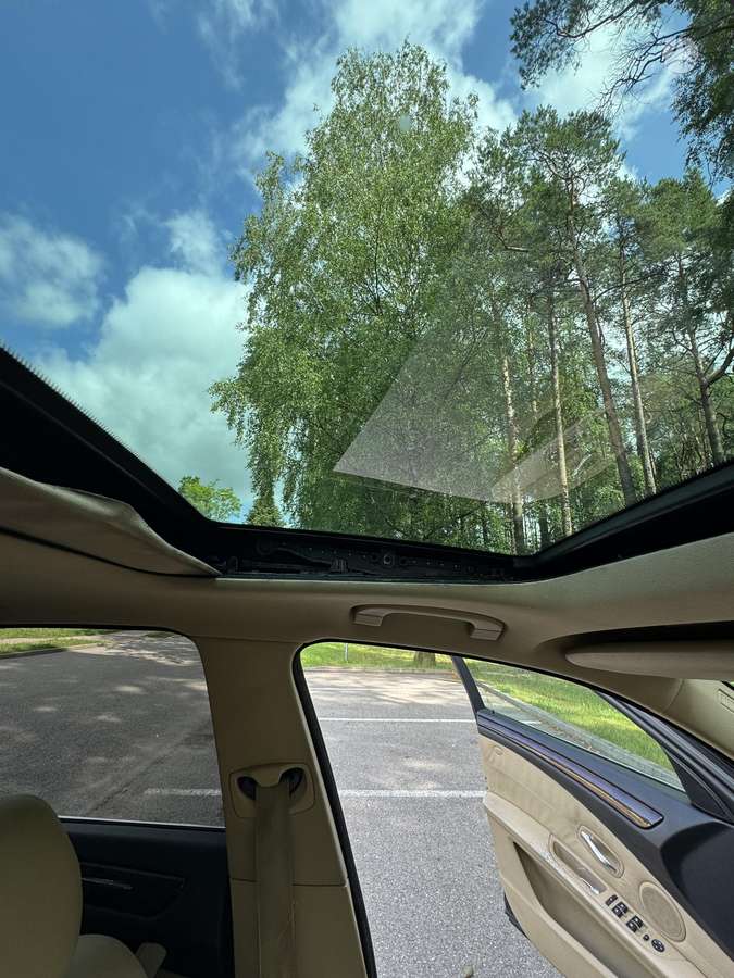 BMW 520, 2.0 l., Седан