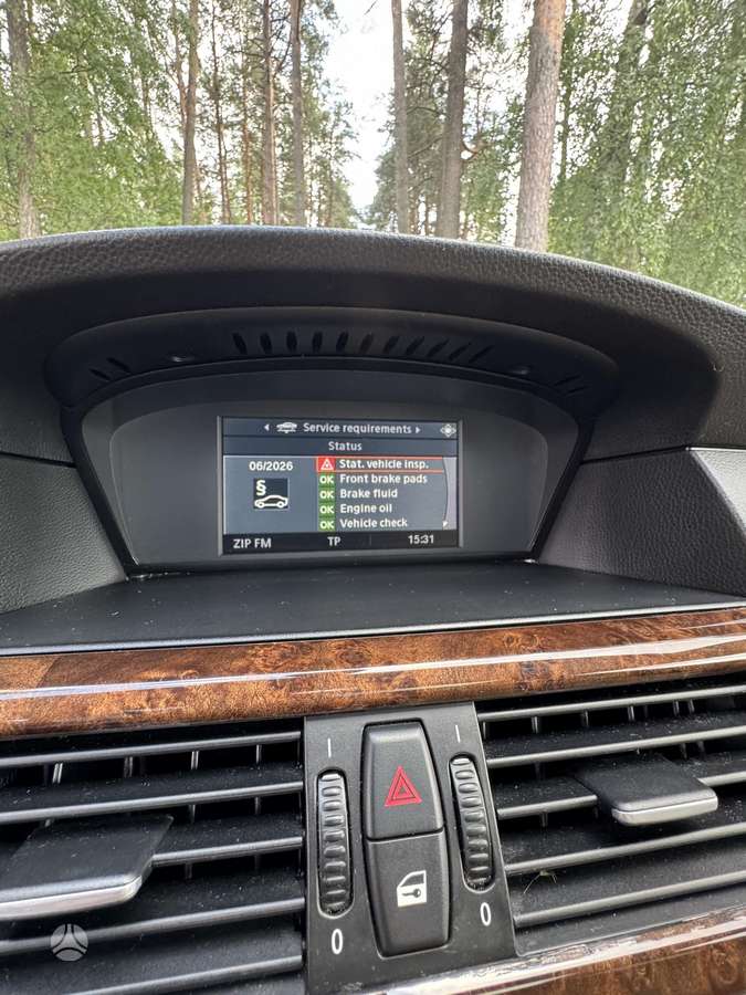 BMW 520, 2.0 l., Седан