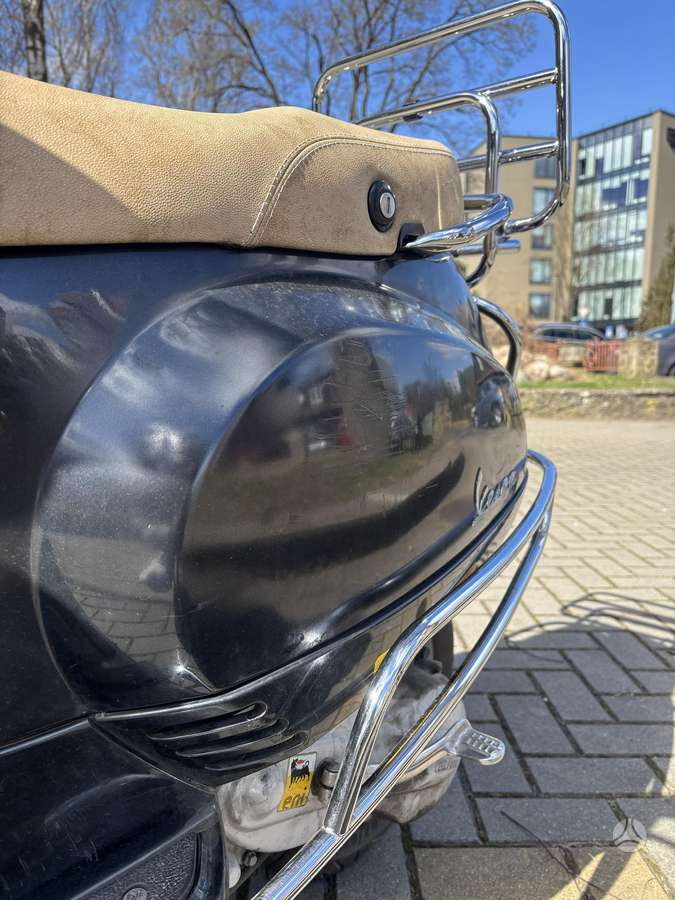 Piaggio Vespa 49cc, scooters / mopeds