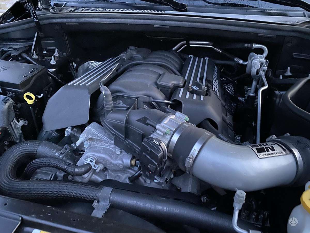 Dodge Durango, 6.4 l., off-road / crossover