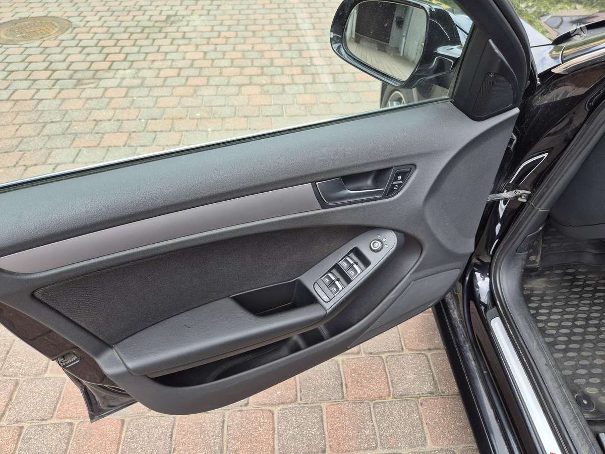 Audi A4, 2.0 l., Универсал