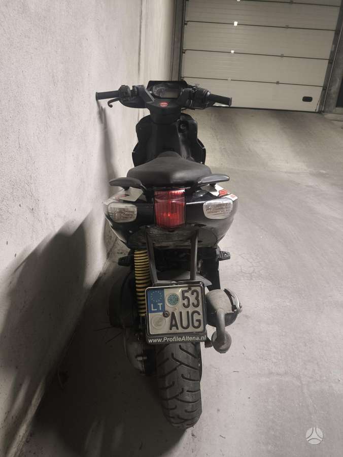 Aprilia SR, мотороллеры / мопеды