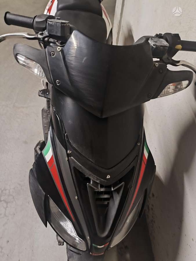 Aprilia SR, мотороллеры / мопеды