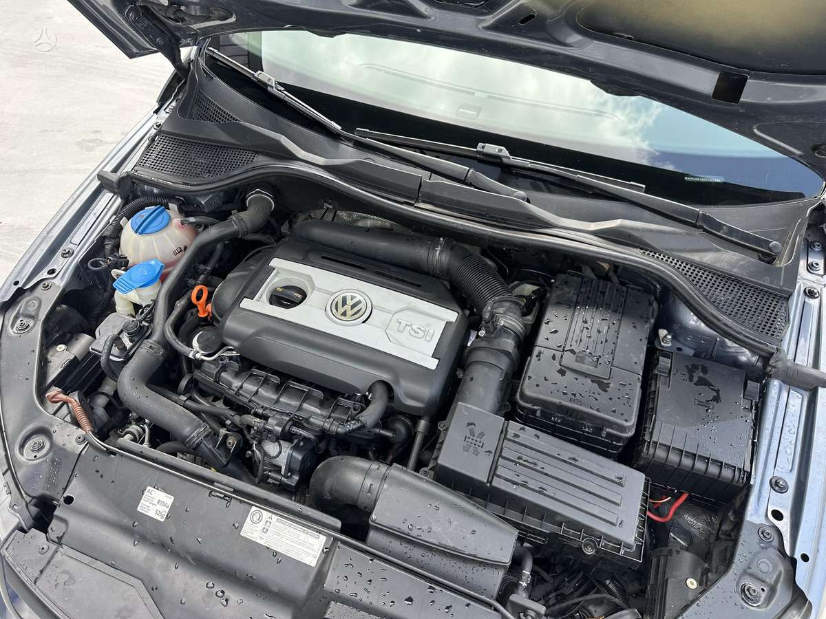 Volkswagen Scirocco, 2.0 l., hatchback