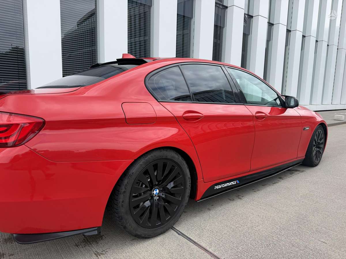 BMW 520, 2.0 l., Седан