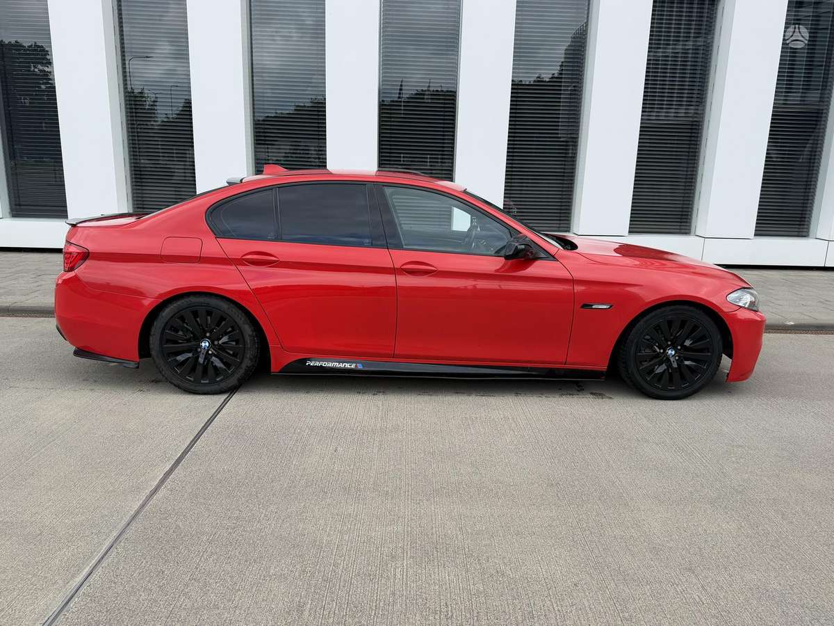 BMW 520, 2.0 l., Седан