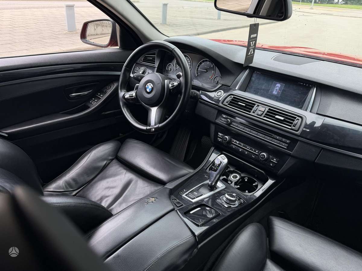 BMW 520, 2.0 l., Седан