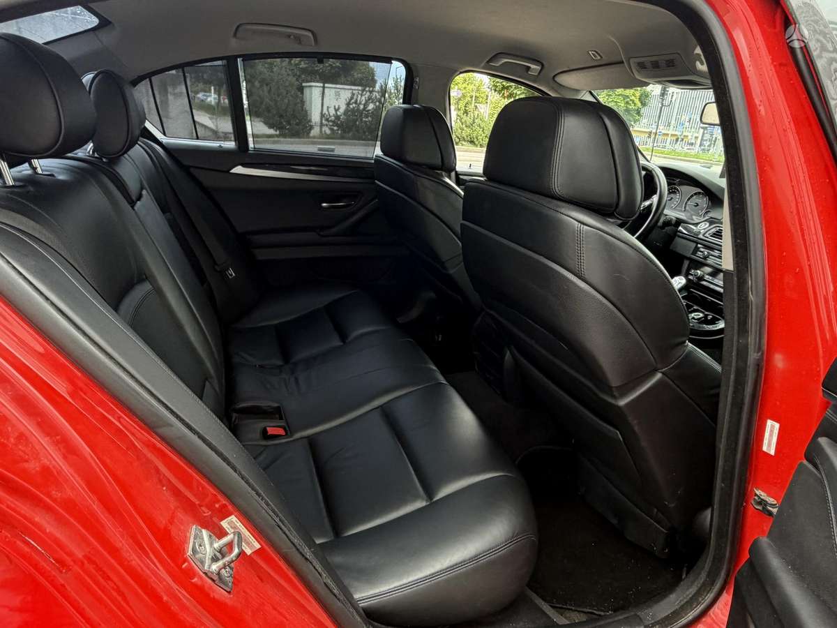 BMW 520, 2.0 l., Седан