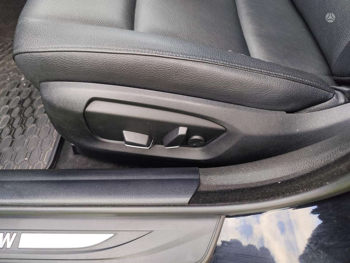 BMW 528, 2.0 l., Седан