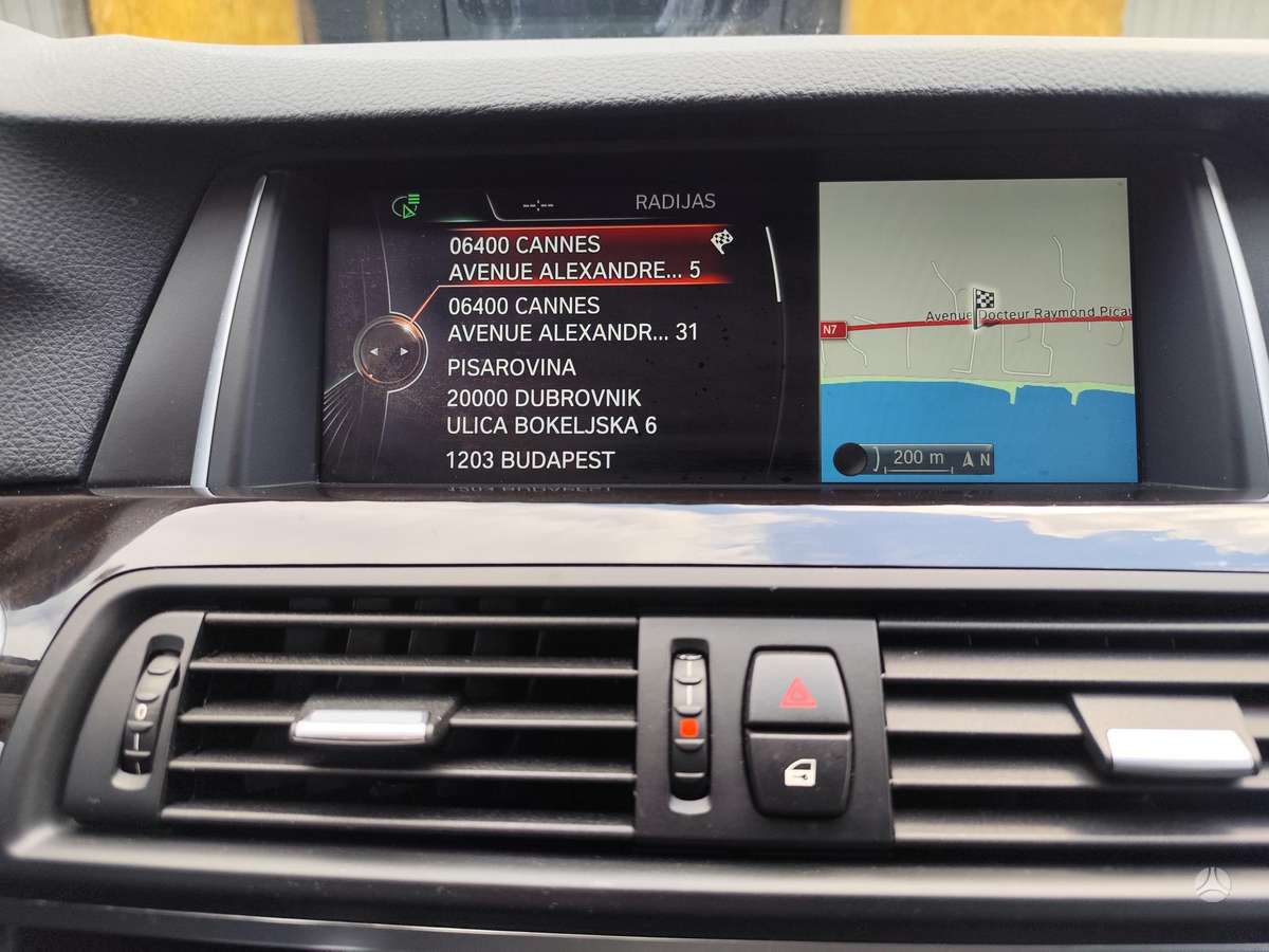 BMW 528, 2.0 l., Седан