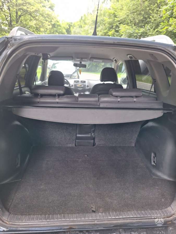 Toyota RAV4 - 5