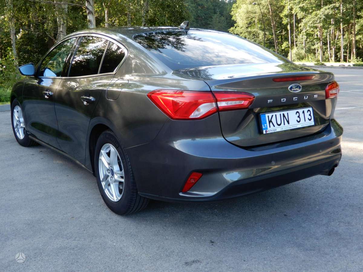 Ford Focus, 1.0 l., Седан