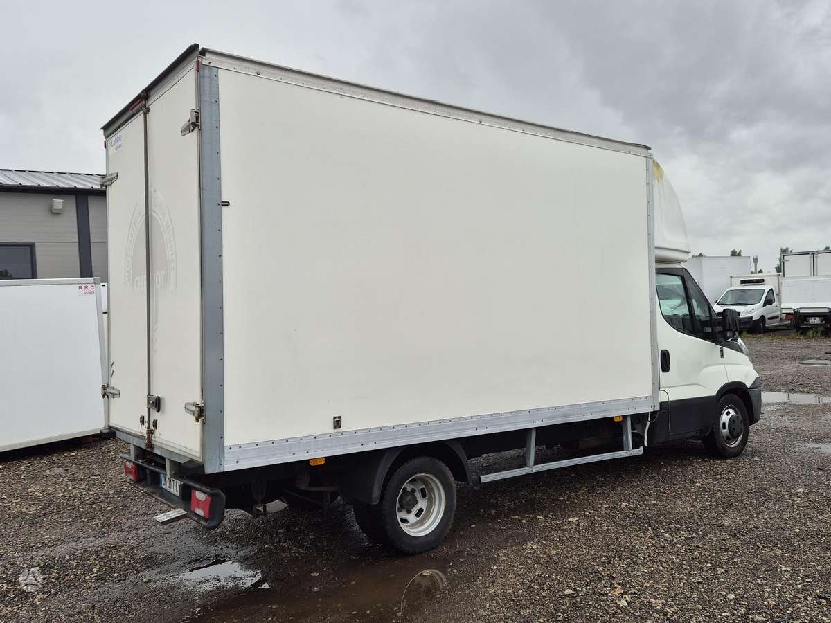 Iveco Daily, 3.0 l., cargo van