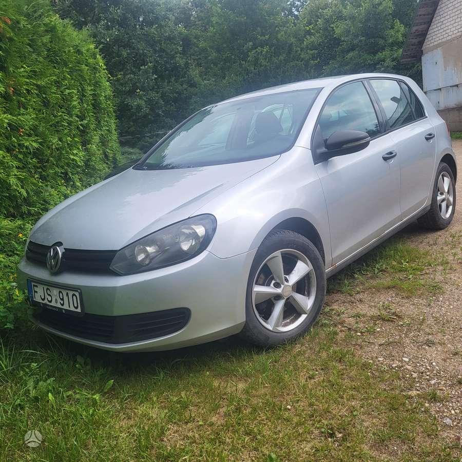 Volkswagen Golf - 4