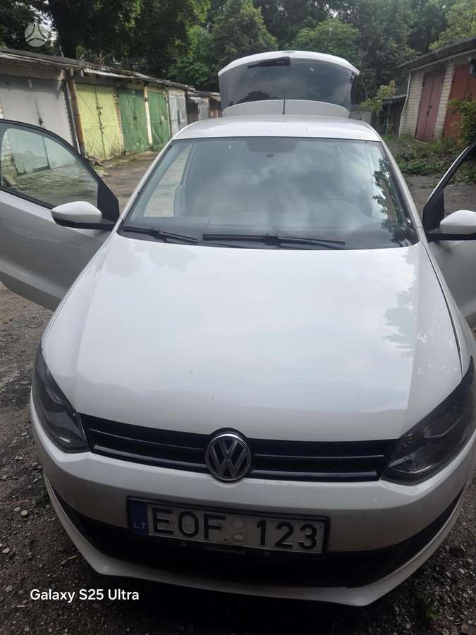 Volkswagen Polo - 2