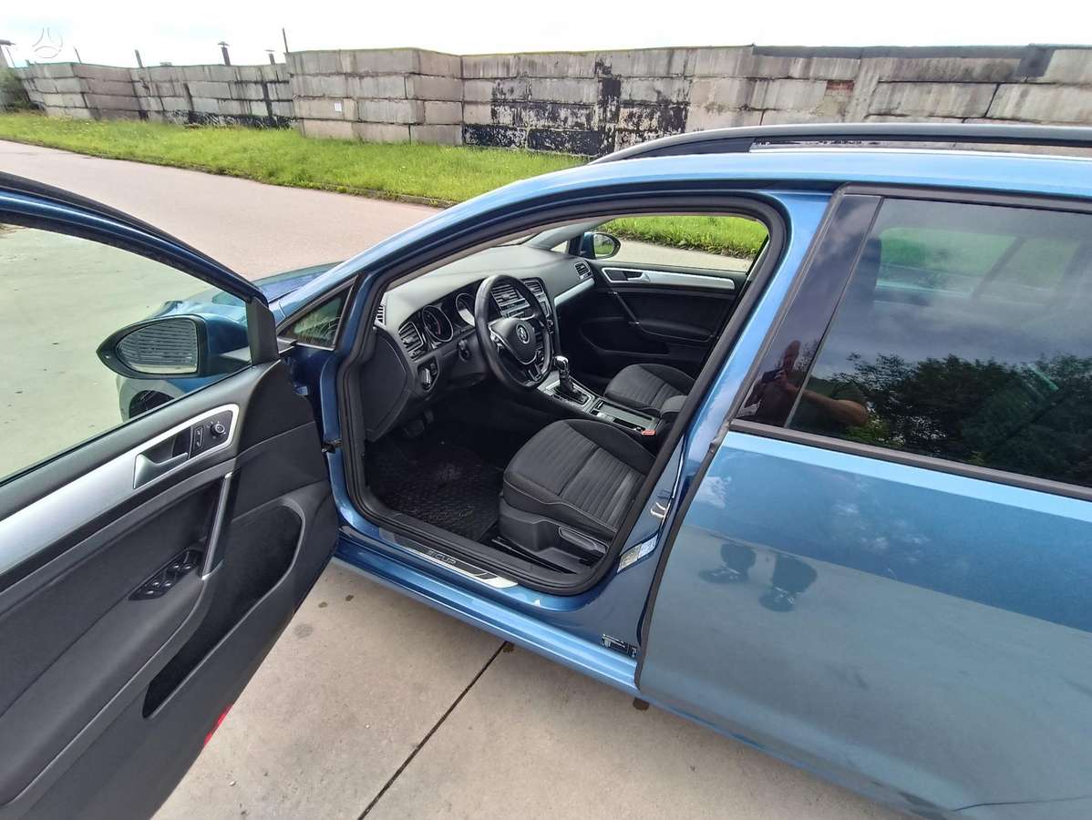 Volkswagen Golf - 3