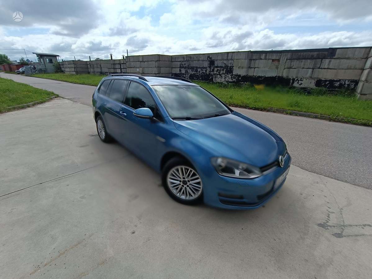 Volkswagen Golf - 8