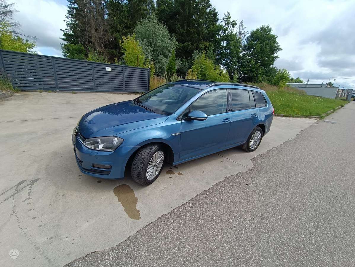 Volkswagen Golf - 10
