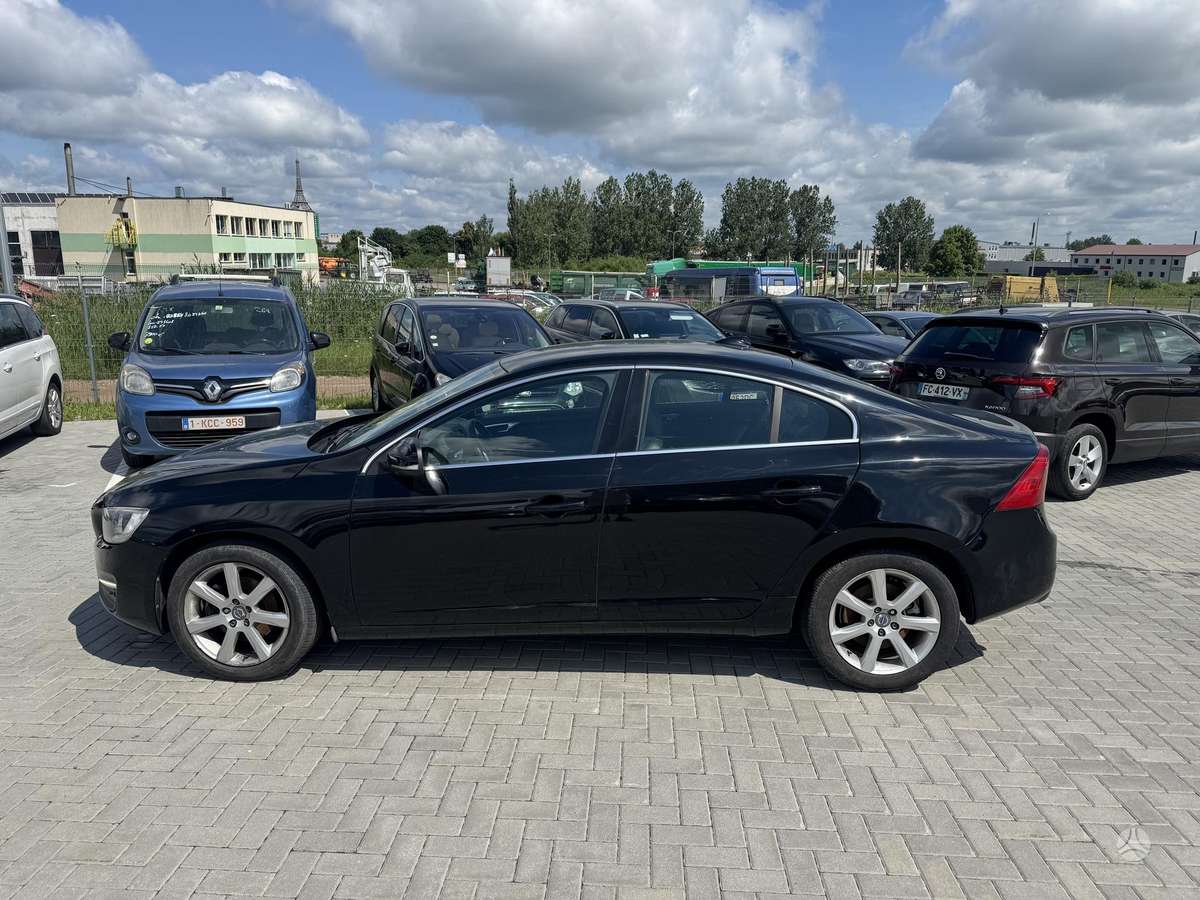 Volvo S60, 2.0 l., Седан