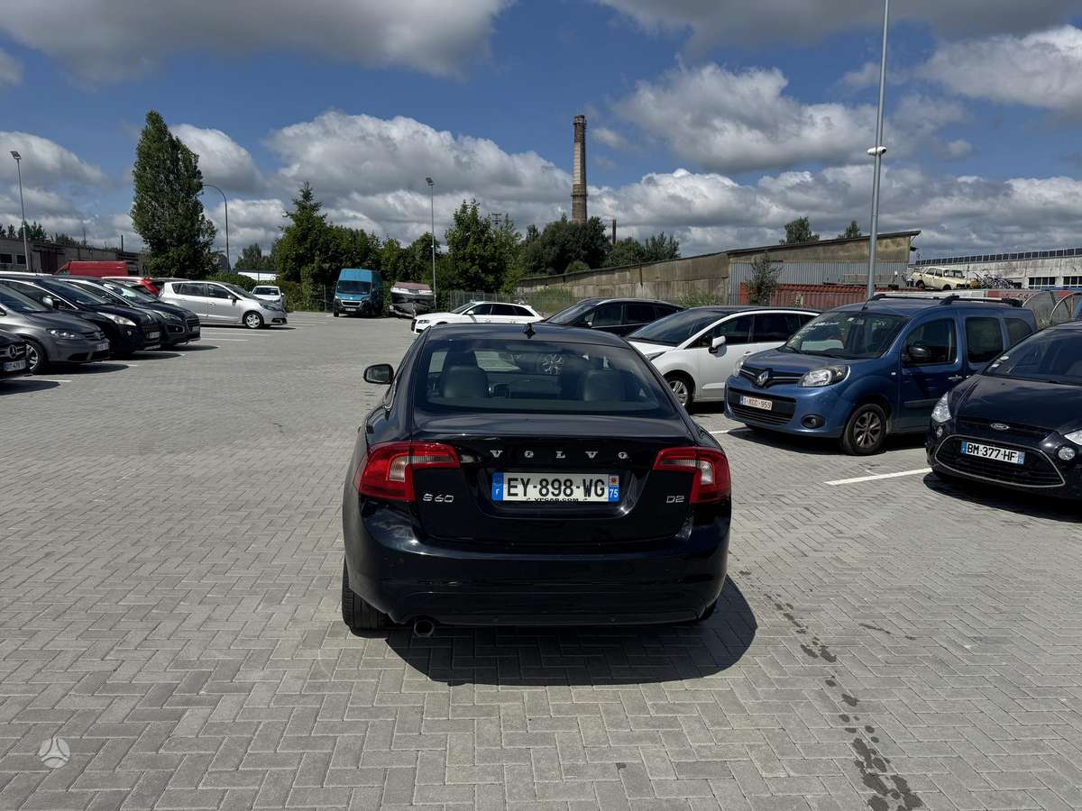 Volvo S60, 2.0 l., Седан